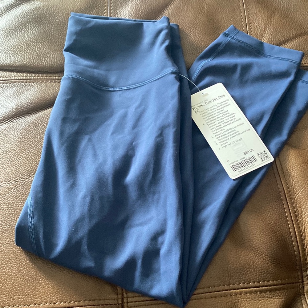 Brand New with Tag Lululemon Wunder Train Crop 23” - Picture 1 of 4
